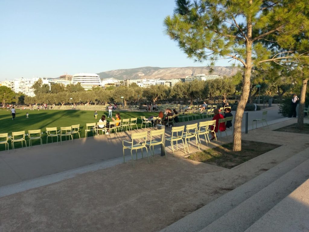 02-parcul-sub-arini-studiu-de-caz-01-stavros-niarchos-image-01.jpg