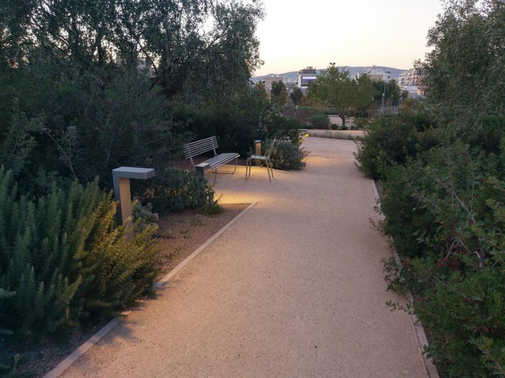 02-parcul-sub-arini-studiu-de-caz-01-stavros-niarchos-image-04.jpg