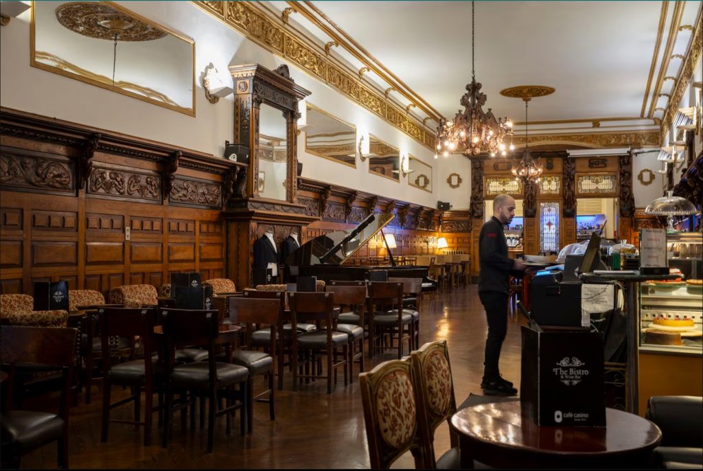Poza-1_el-pais-for-cafe-casino.jpg